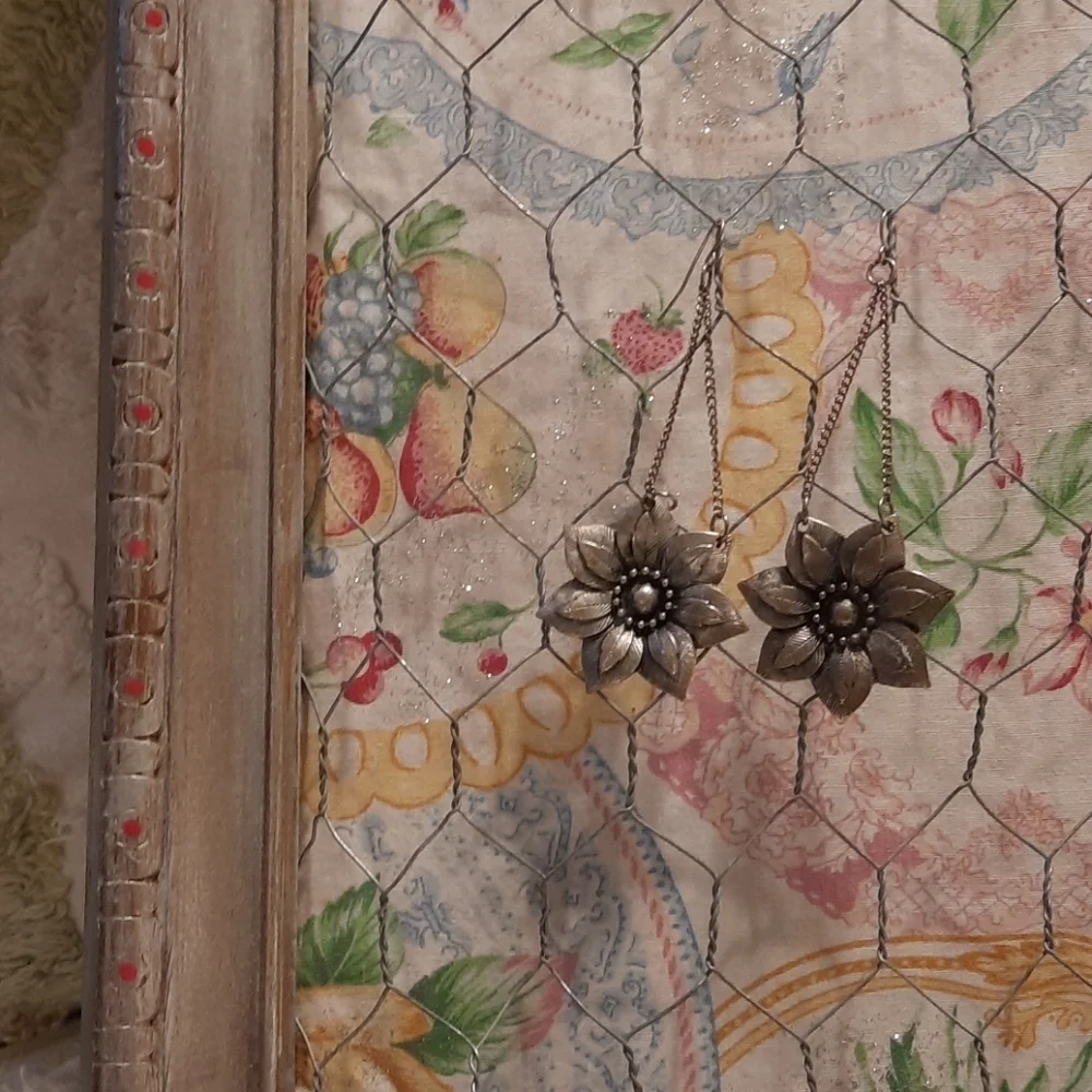 N/A earrings or
